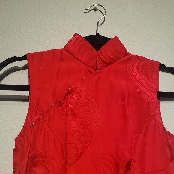 Red Handmade Silk Cheongsam Style Cocktail Dress - Picture 3 of 7